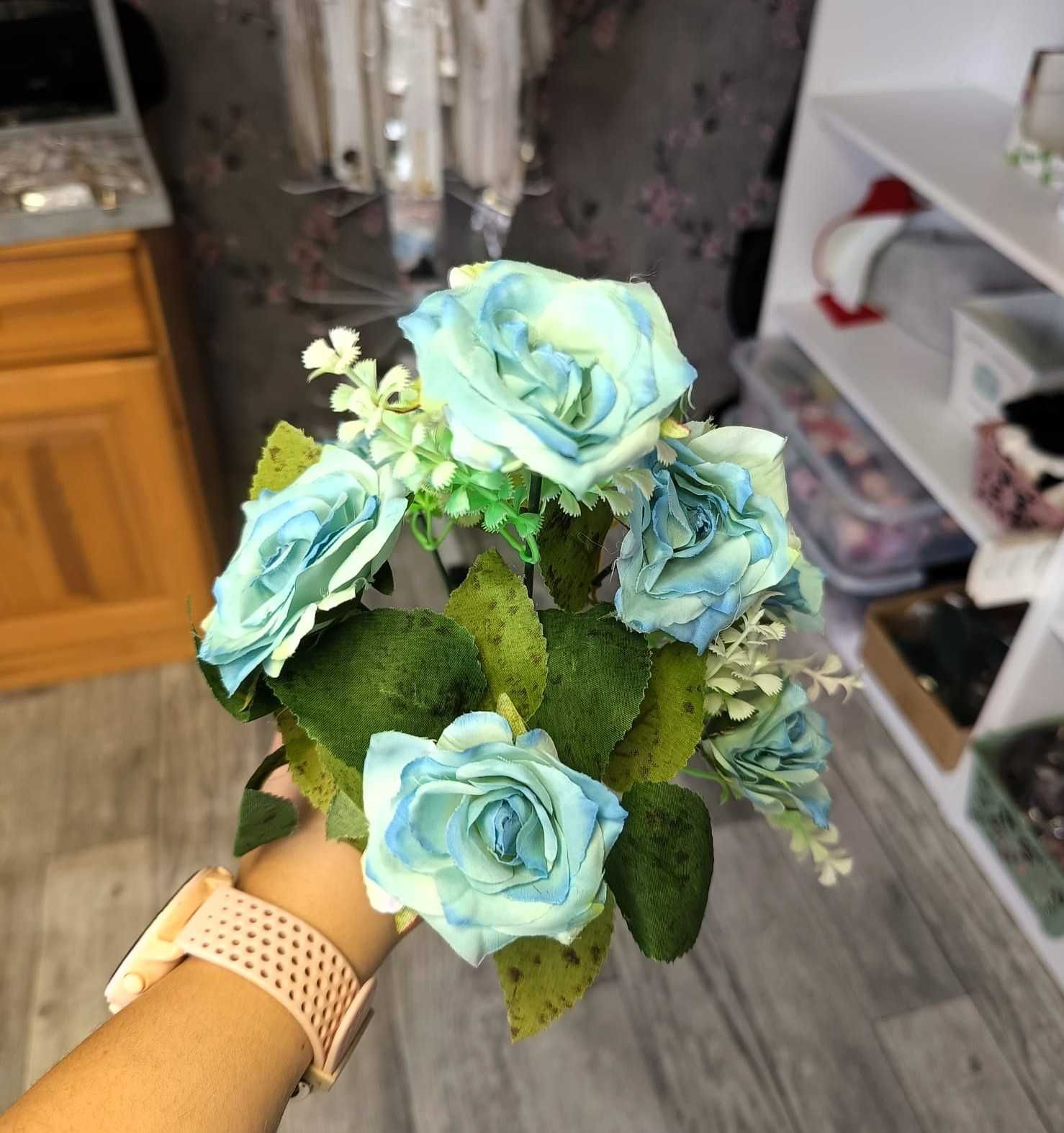 Bukiet kwiatów sztucznych róże błękitne