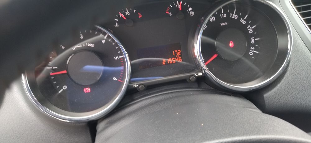 Пежо 5008 в дуже гарному стані