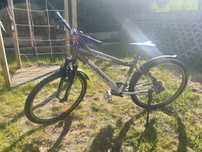 Sprzedam rower, rozmiar kół 26 cali