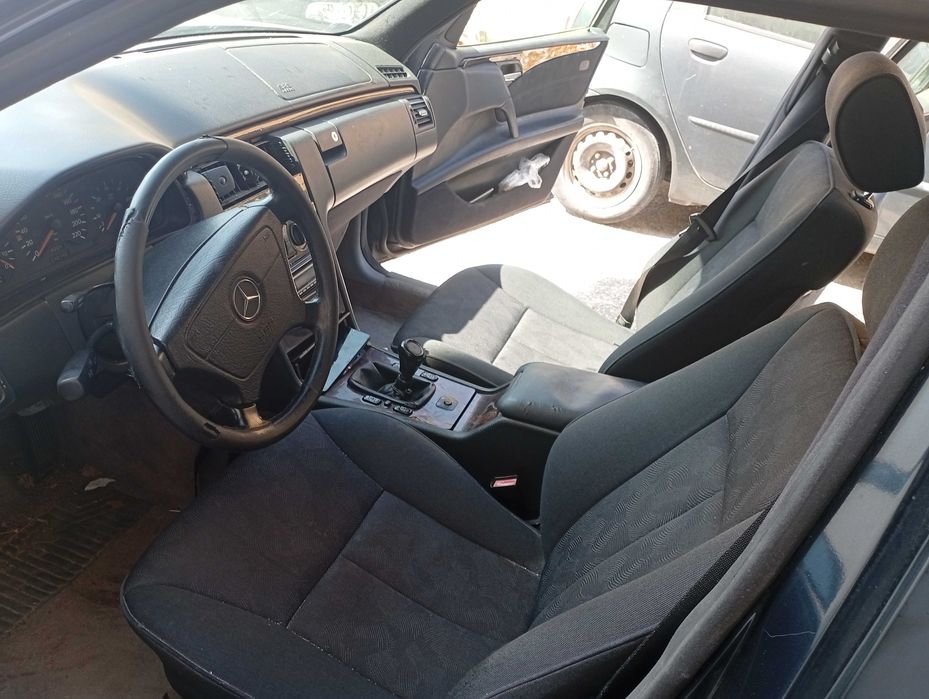 Mercedes E220 disel aceito trocas