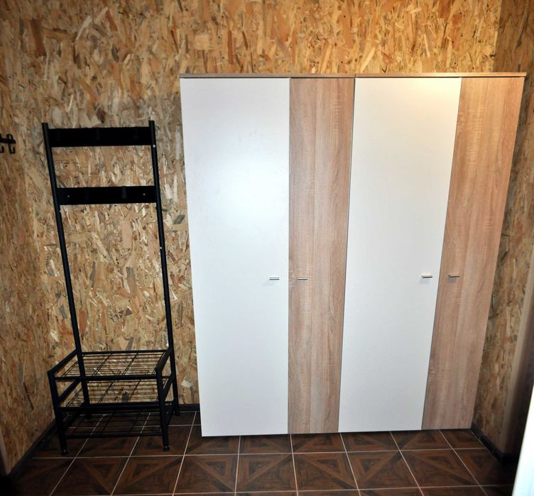 Дворівнева нова квартира подобово, погодино біля Фортеці!