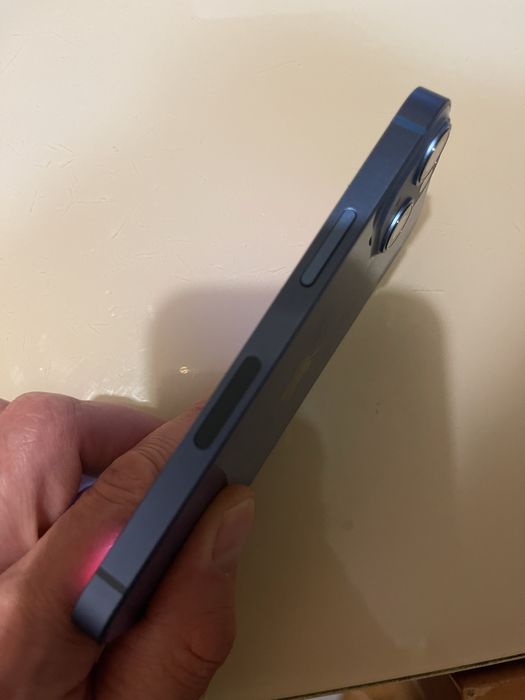 Apple iPhone 13 mini 128 gb. Неверлок, акб 97%.