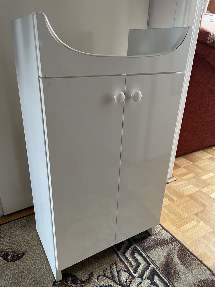 Szafka pod umywalkę
