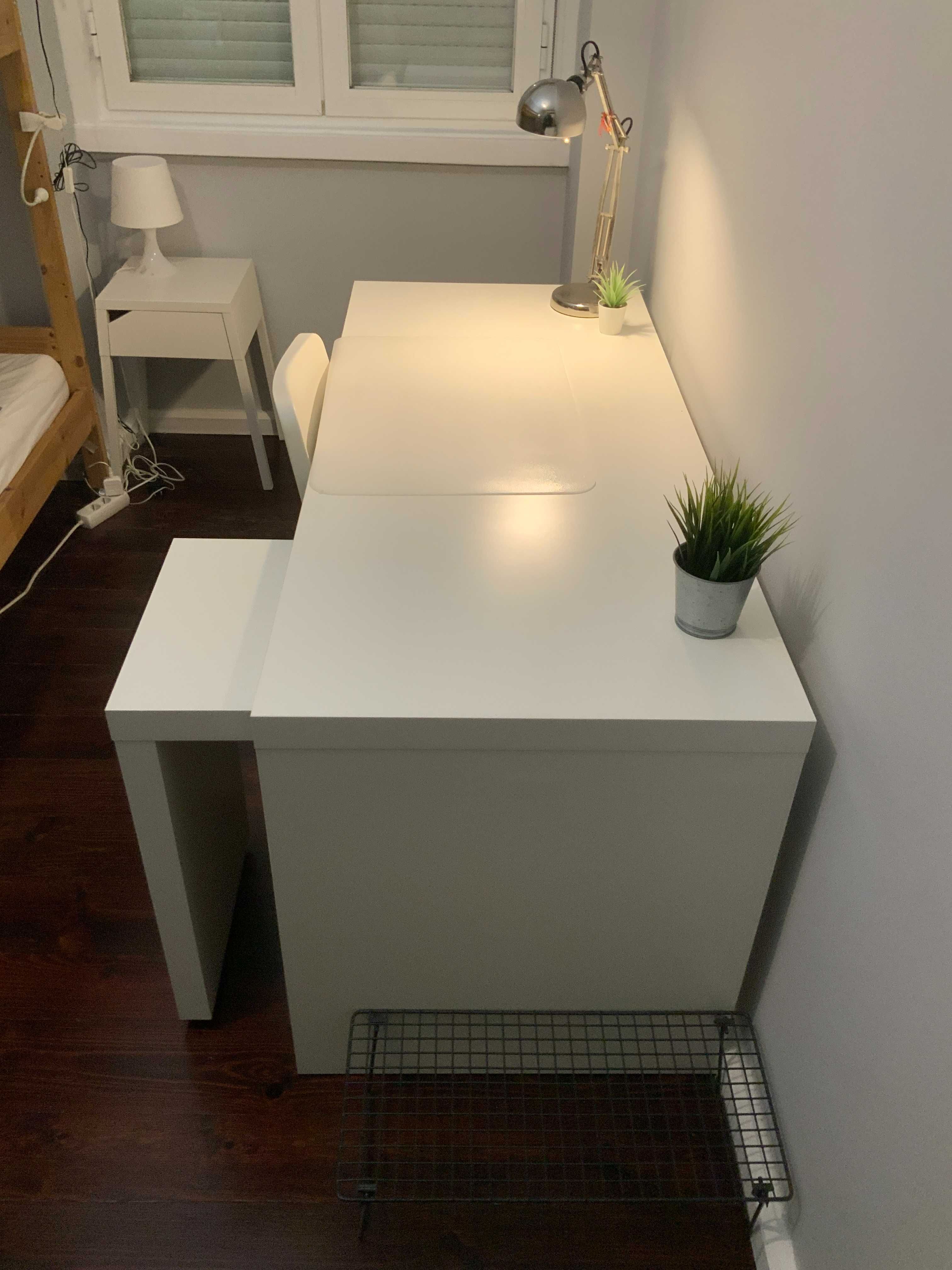 Secretária IKEA Modelo MALM Cor BRANCO Material CORTIÇA