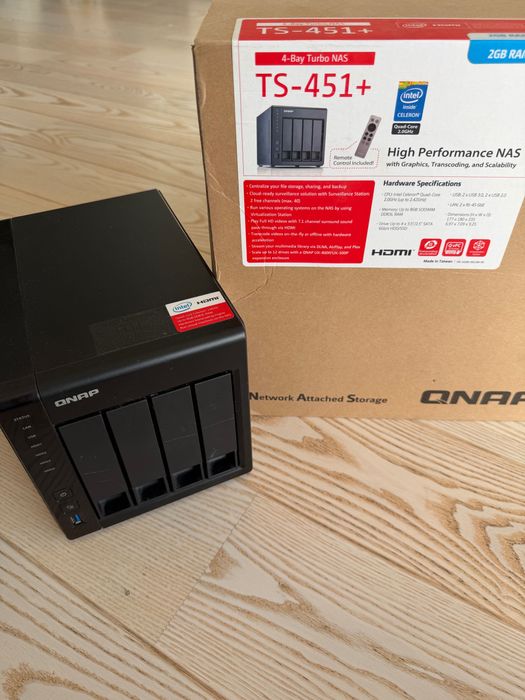 Serwer sieciowy Qnap NAS 451+