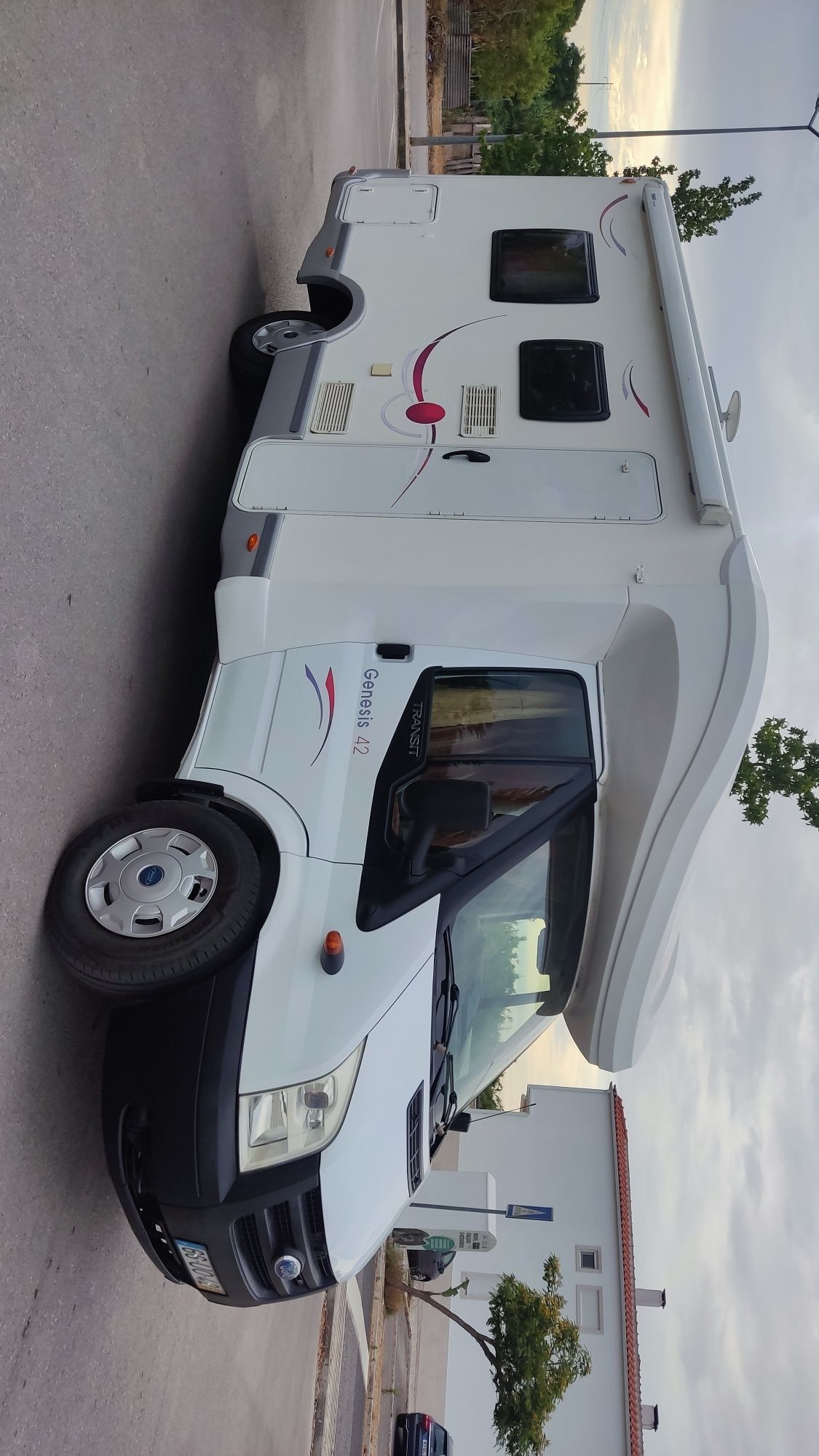 Autocaravana Cama central