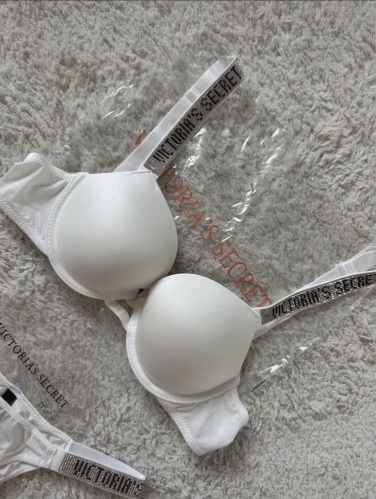 Victoria’s secret komplet bielizny stringi i stanik biały koronkowy