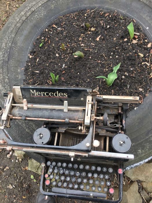 Антикварна друкарська машинка Mercedes