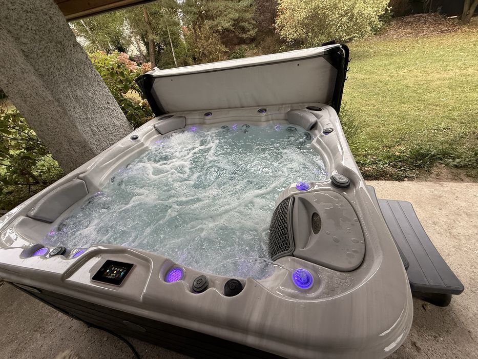 Wellis wanna ogrodowa - calo roczna 6 osobowa