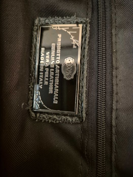 Сумка чорна. Шкіра натуральна.