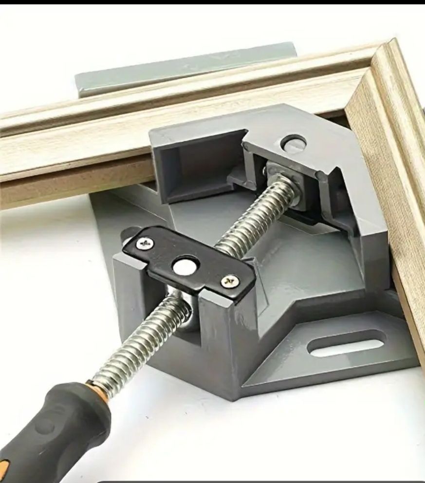 Esquadro de aperto de meia esquadria