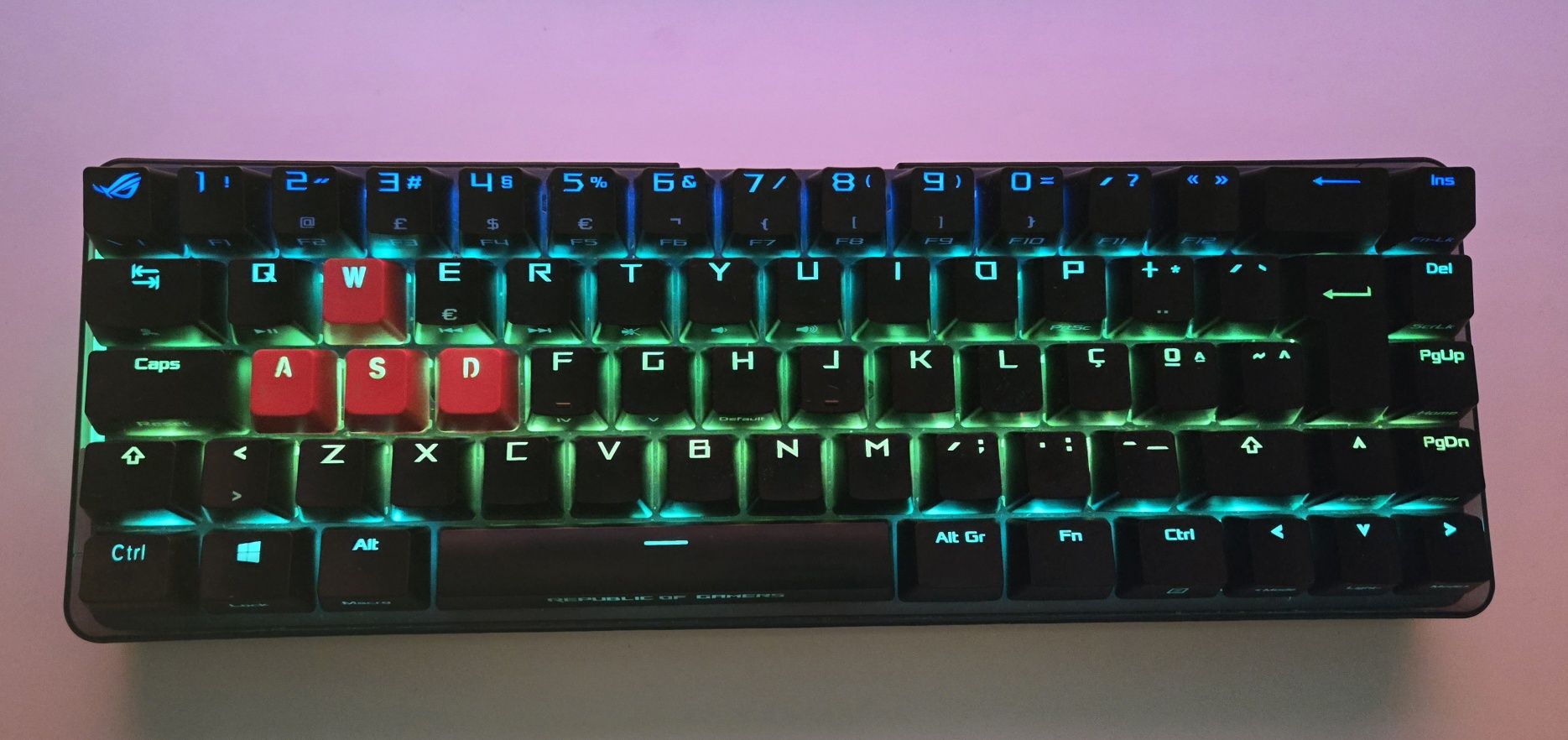 Teclado Mecânico Asus Rog Falchion 65%