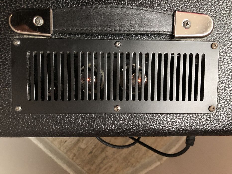 Egnater Tweaker 15w с кабинетом 30w