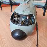 Avião de guerra grande