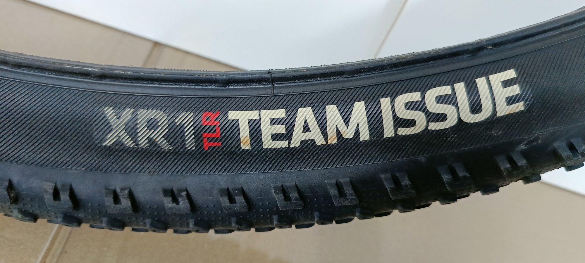 Opona Bontrager XR1 Team Issune TLR 29x2,20.