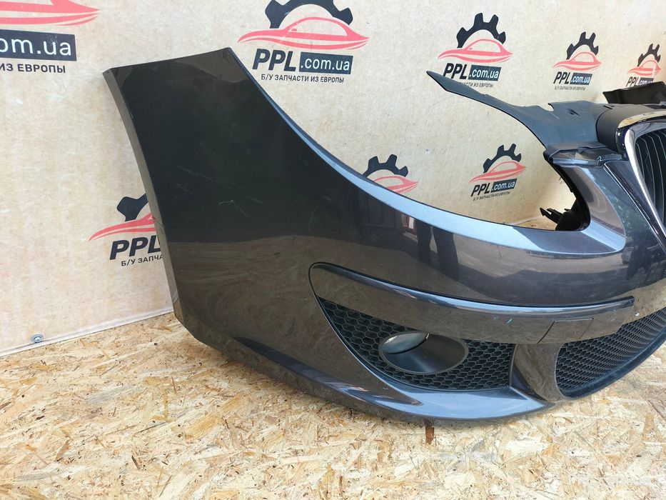 Seat Altea 04-09 Toledo бампер передний 5P0807231 решетка туманки