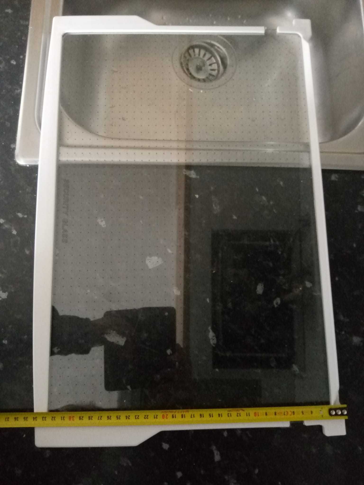 Vende se compressor/prateleiras de combinado.