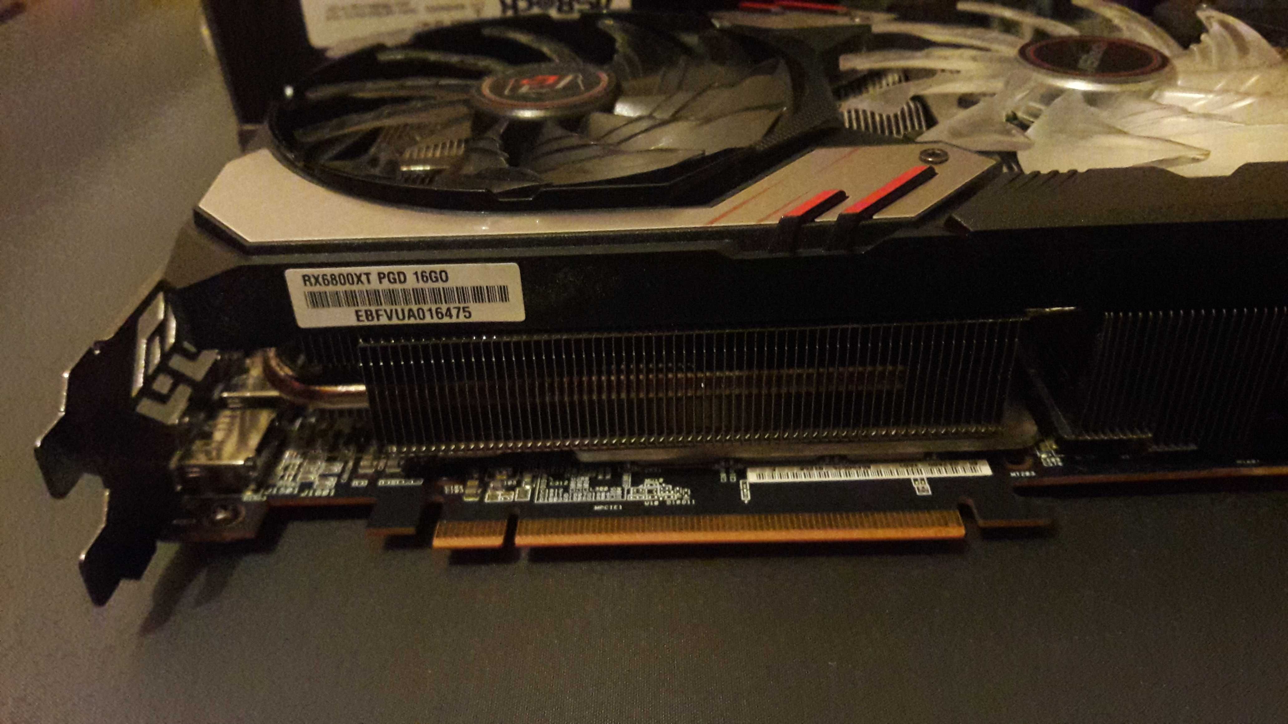 Продаю ASRock Radeon RX 6800 XT Phantom Gaming D 16G OC