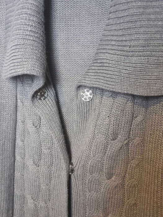 Ciemno szara narzutka damska z krótkim rękawkiem kardigan Plus Size 50