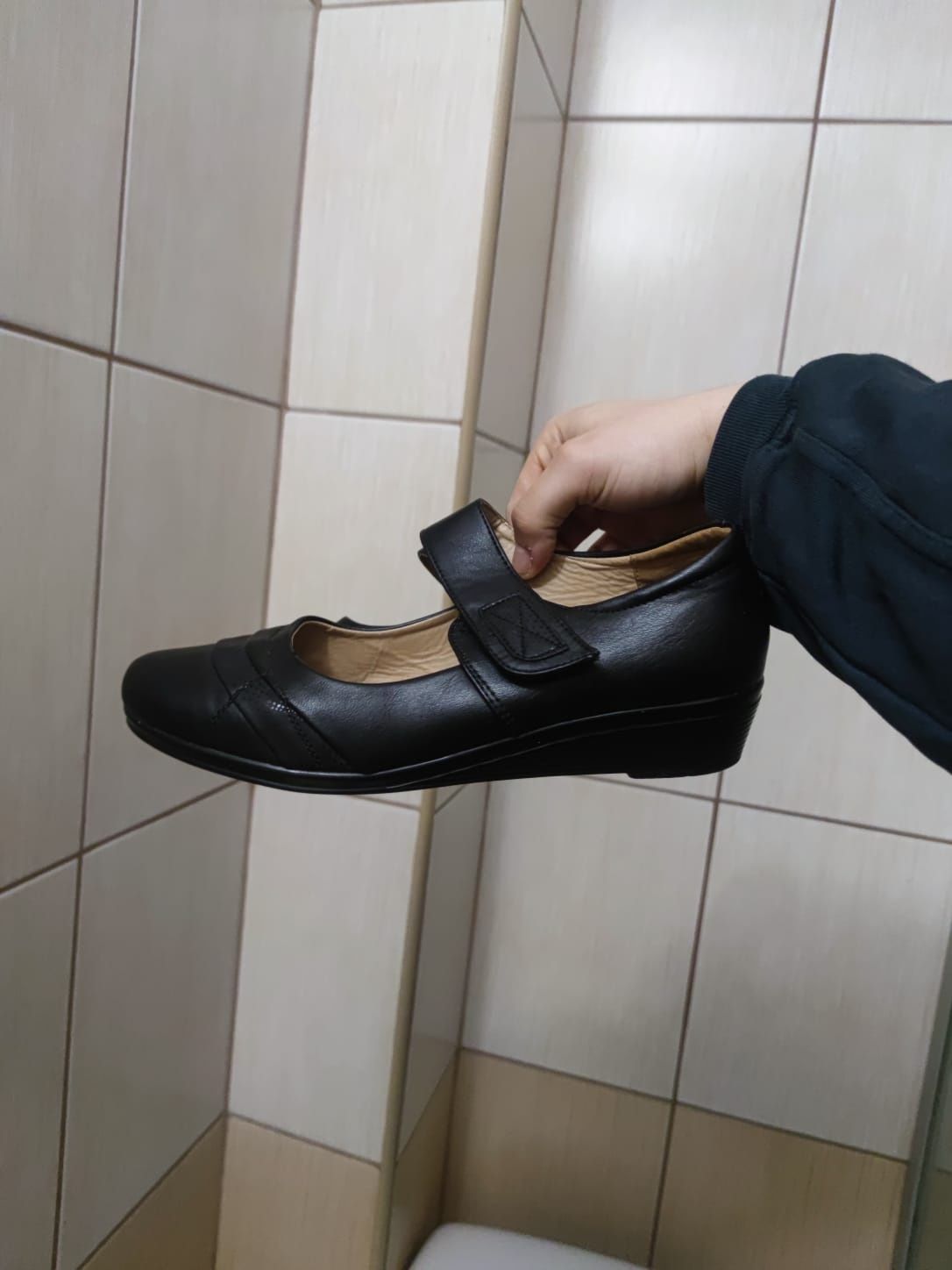 buty damskie 41 czółenka półbuty zapinane na rzepy mokasyny obuwie cza