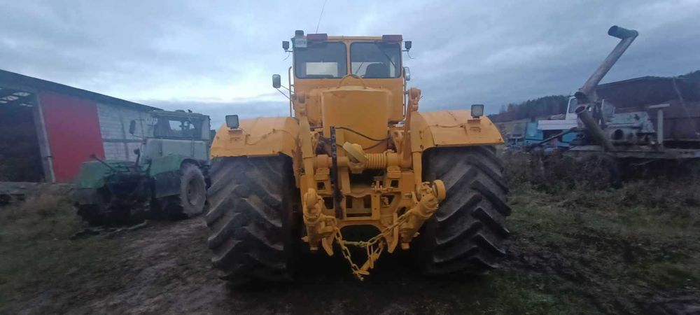 kirowiec k701 kirovets k700 V12 kir bliźniaki