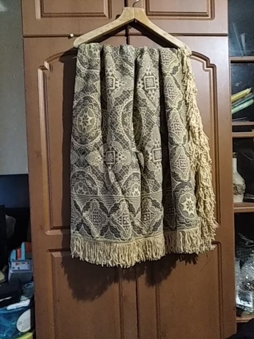 Красивая плотная скатерть можно покрывало размер 70 см 80 см