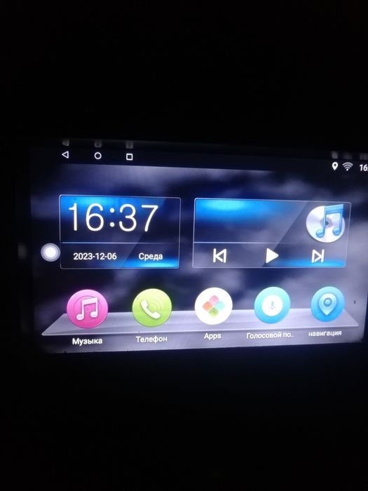 Продам штатну магнітолу на VW