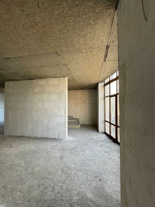 Продається Дуплекс Готовий до Ремонту неподалік центру міста!!!