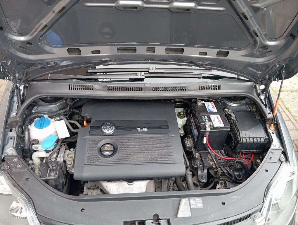 Volkswagen Golf V Plus 1.4 MPI benzyna Rok 2005