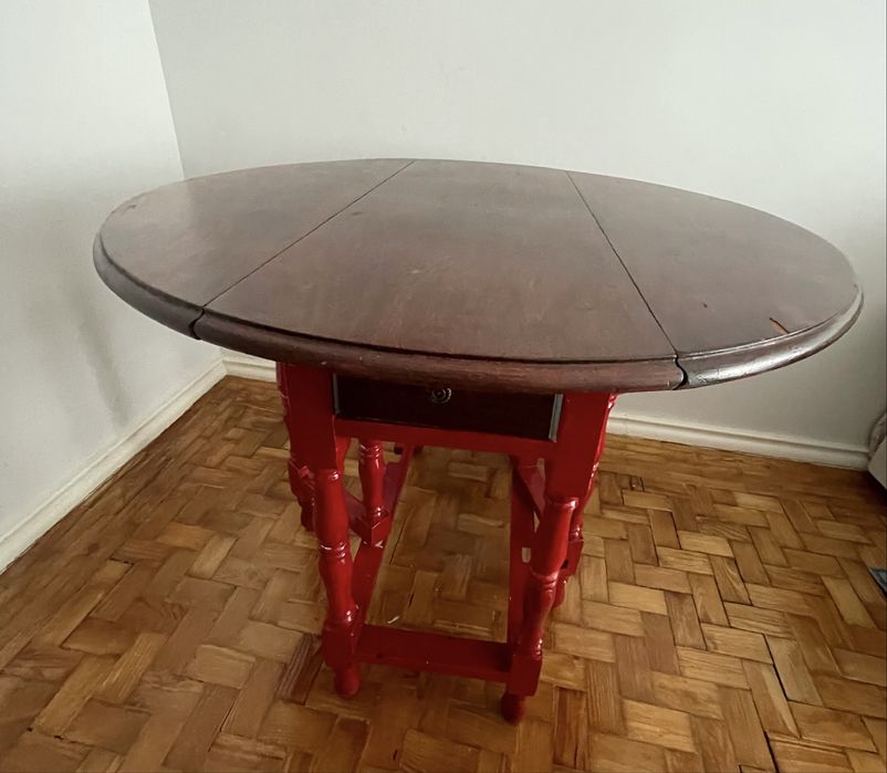 Mesa de jantar redonda