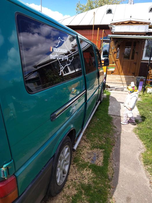 Бус Volkswagen T 4 довга база