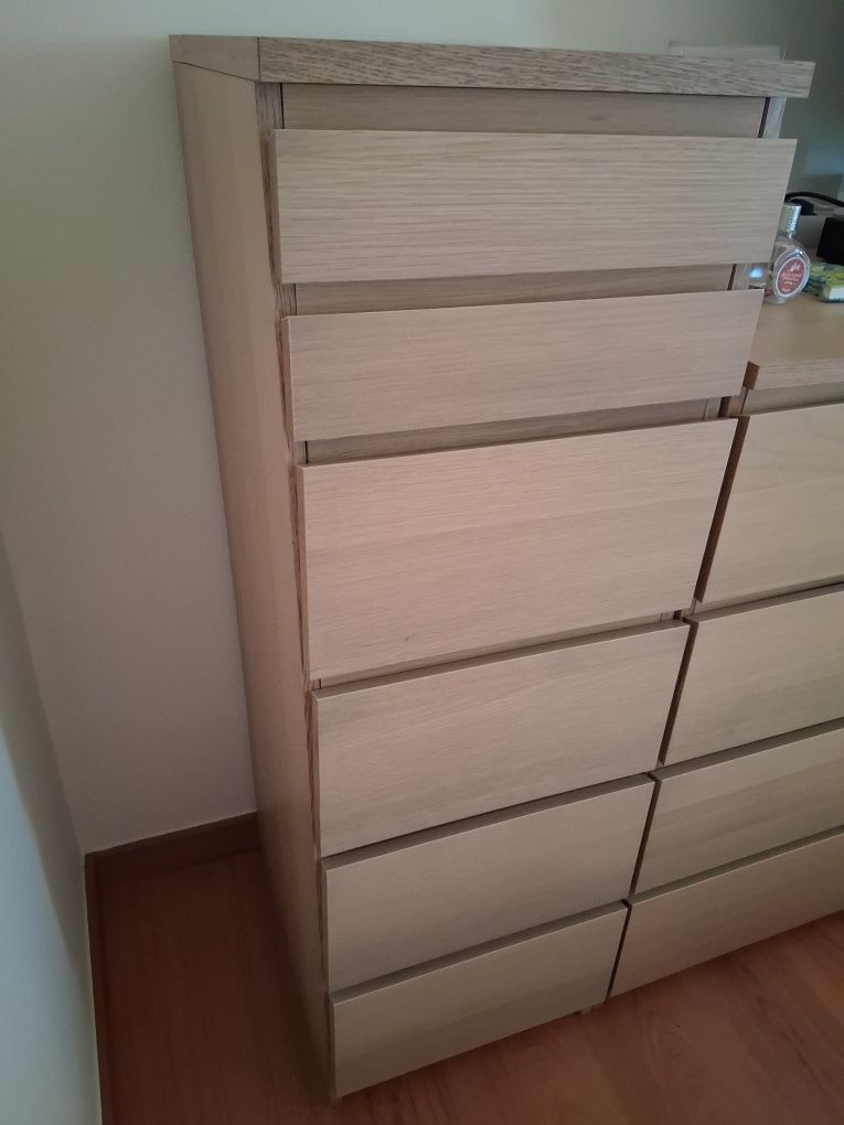 3 Cómodas de cor beje