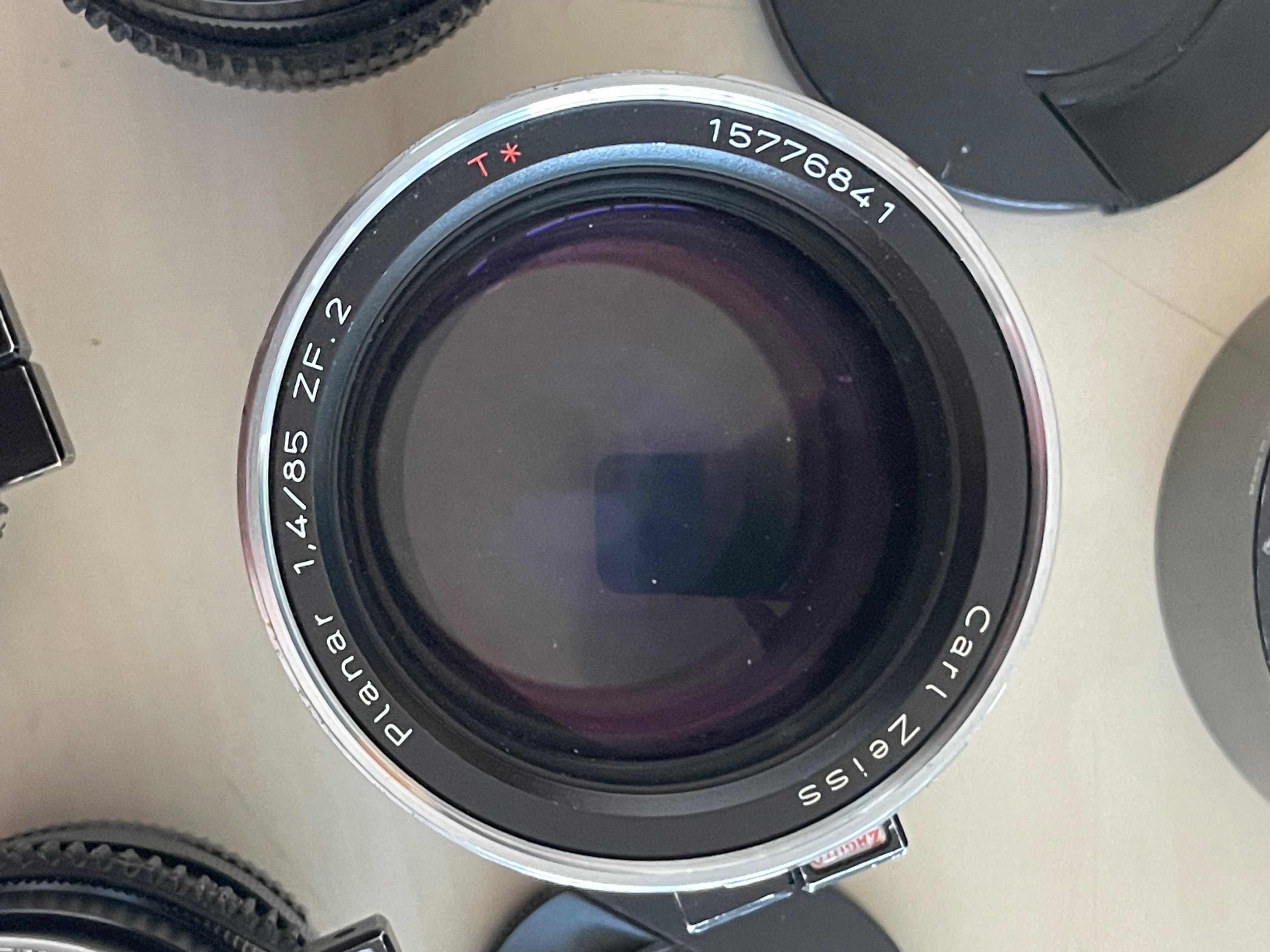 4 objetivas ZEISS Planar T*