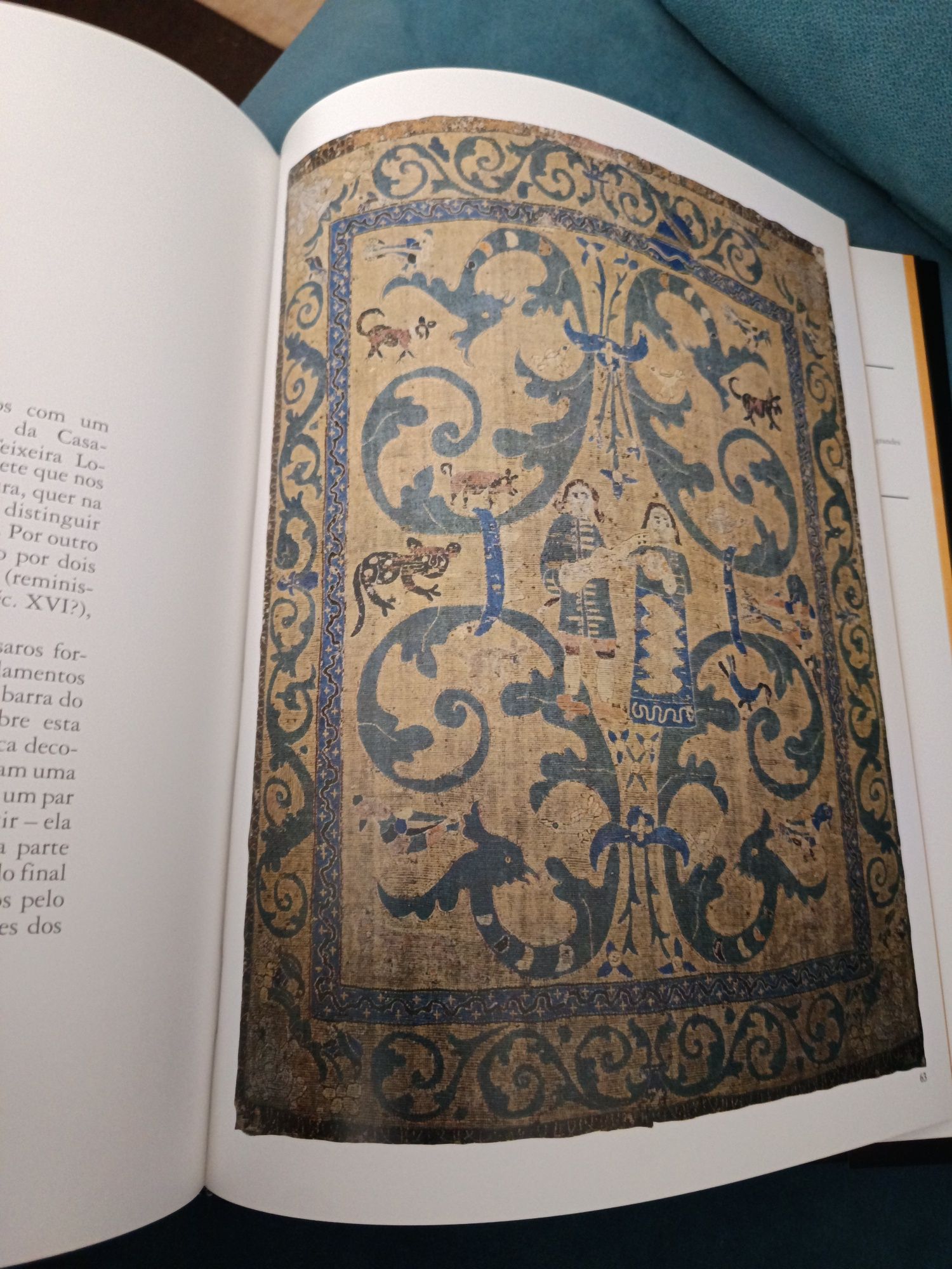 Livro "Tapetes de Arraiolos"