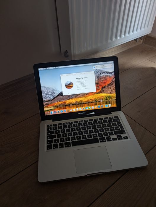 MacBook pro i7 2011 8gb ram 250gb + zasilacz