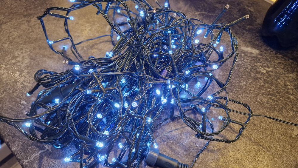 Światełka zewnętrze i wewnętrzne około 15m