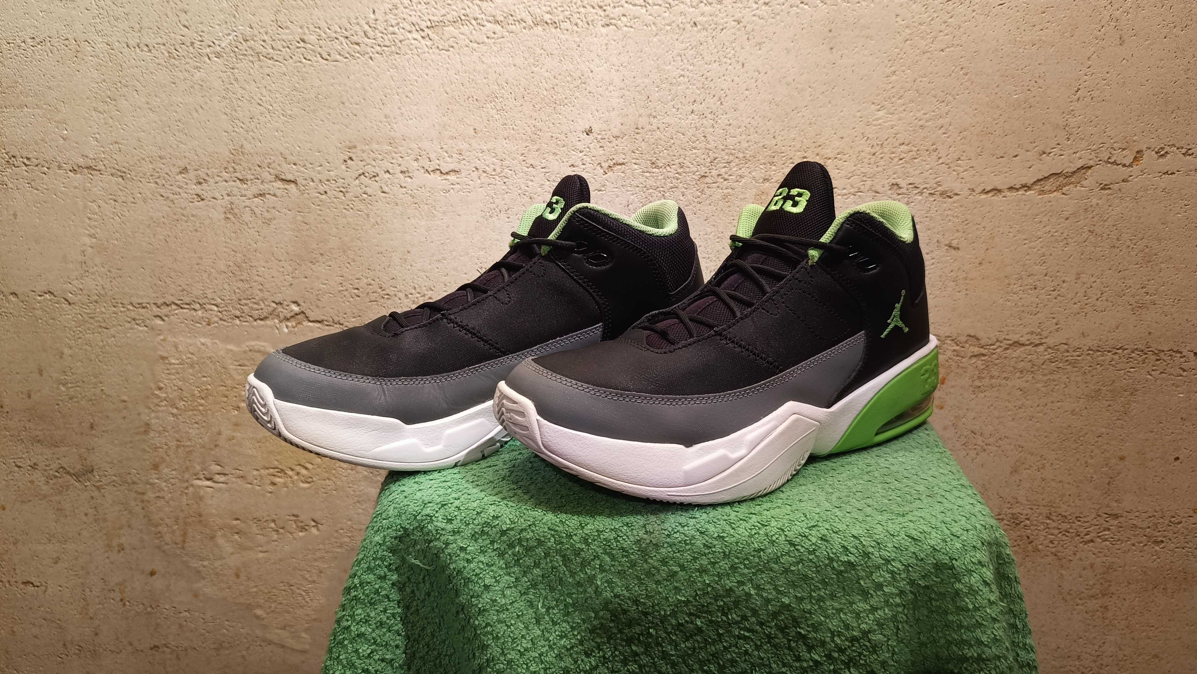 Buty do koszykówki NIKE AIR JORDAN MAX AURA 3 r.42 stan bardzo dobry