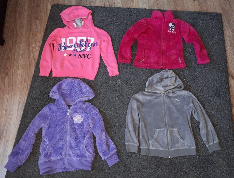 Bluzy dla dziewczynki w rozm. 116 - 122
