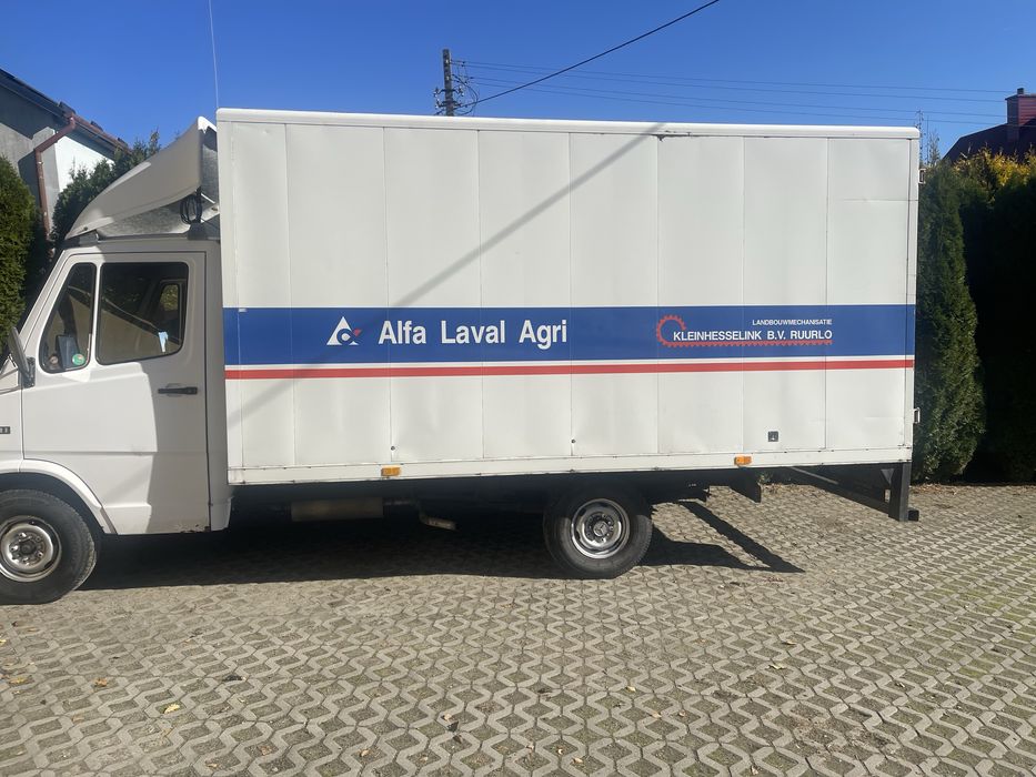 Przeprowadzki, przewóz mebli, motocykli itp