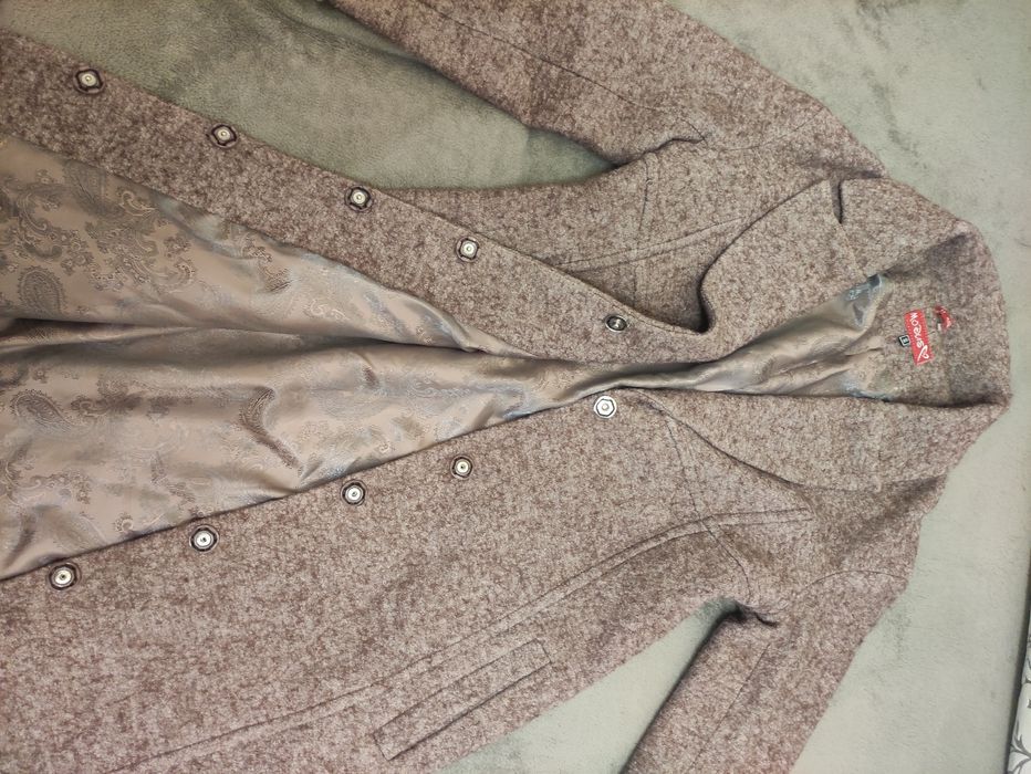 Продам пальто modys S С 42 р