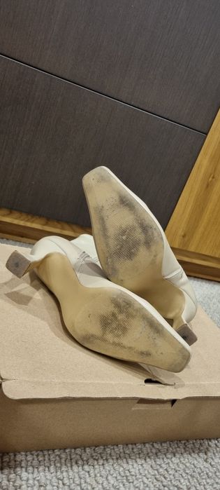 Botins cor Nude Novos