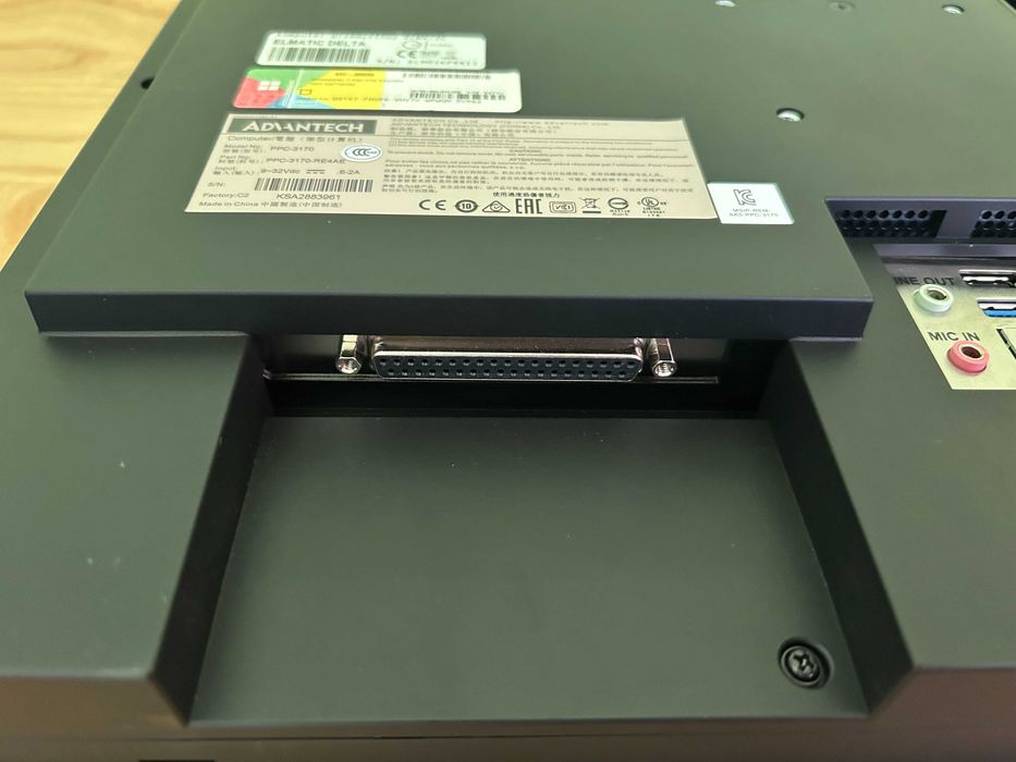 Komputer Panelowy Przemysłowy Advantech PPC-3170 RE4AE Sprawny.