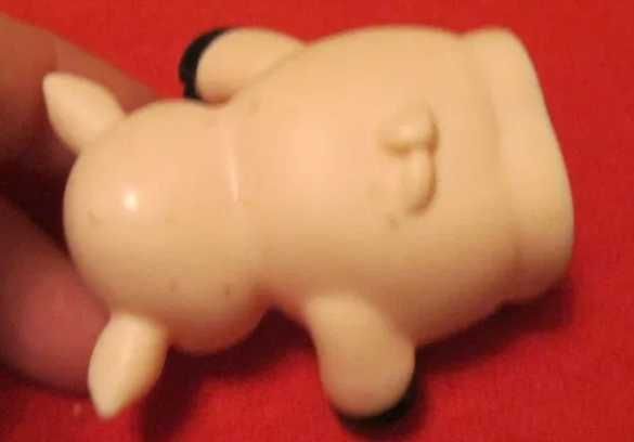 игрушка резиновая свинка поросенок TOMI вьетнам свинья фигурка розовая