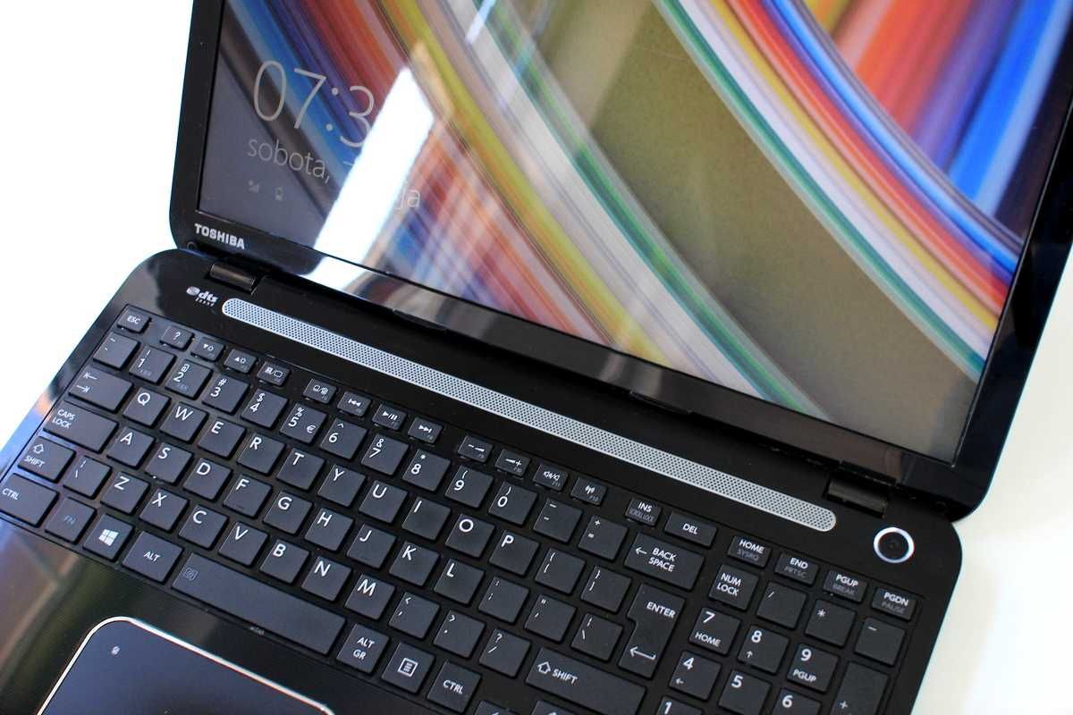 Laptop Toshiba SSD  Intel RAM12GB  Gwarancja 12miesiecy
