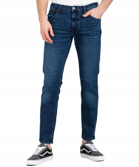 Wrangler Greensboro Regular Fit W31 L34 Free Way W15QYJZ99