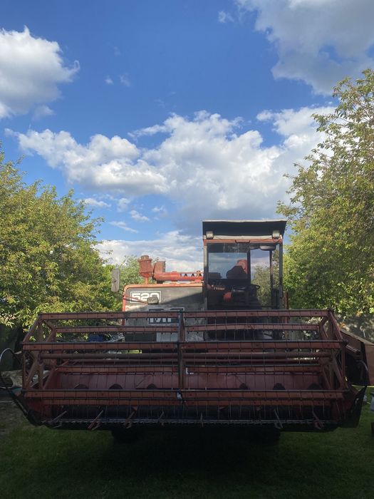massey ferguson 520 комбайн як John Deere 1052 1055