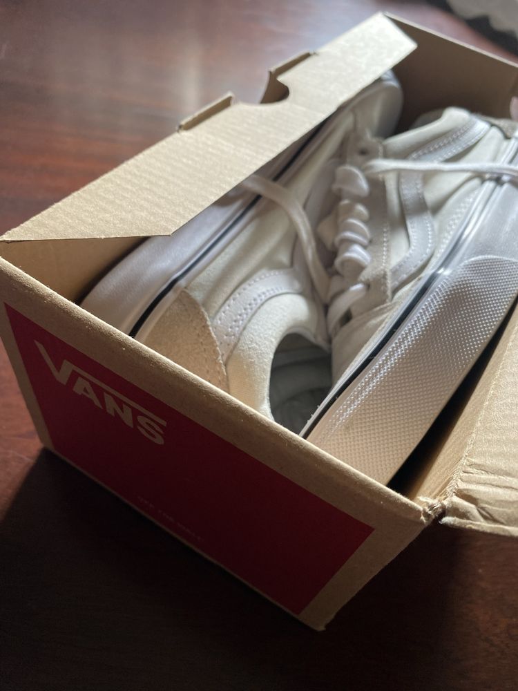 Vans verde água
