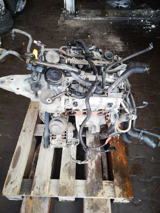 Silnik kompletny skoda fabia I Lift 1.2 12v bme