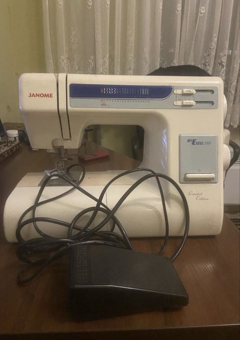 Швейная машинка Janome Excel 18