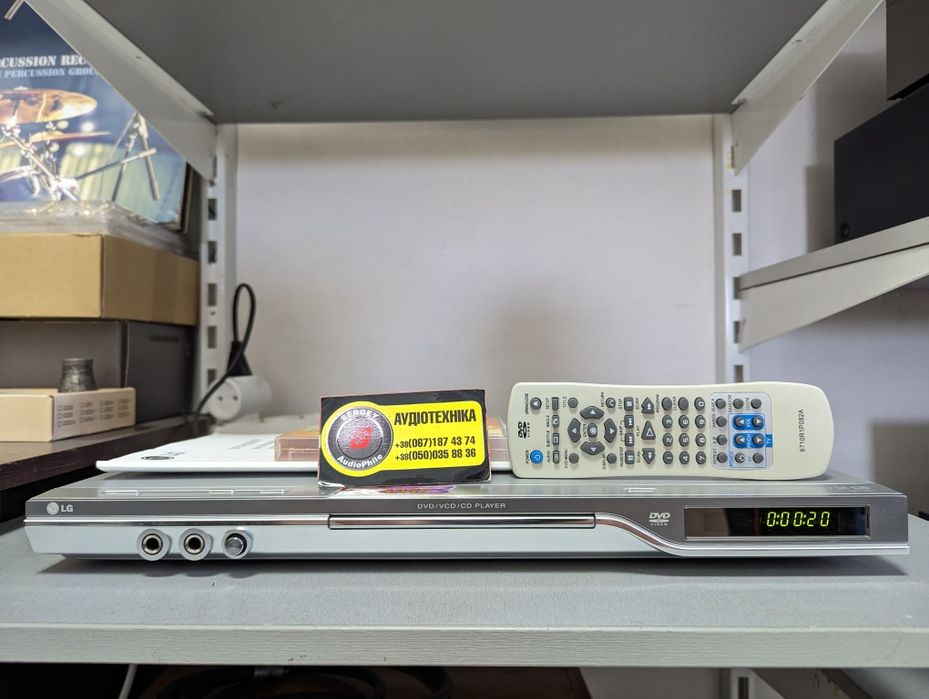 В отличном состоянии DVD Player LG DGK589X. Полный комплект!